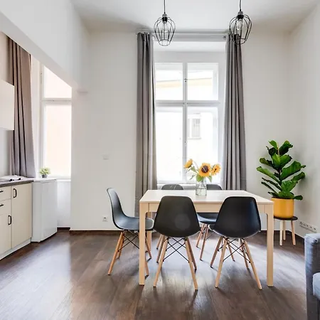 Cool & Charming In Center - Lub5 Apartamento Praga